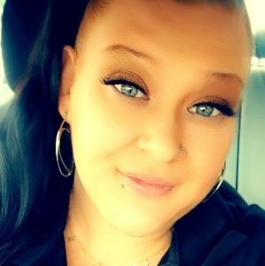 Meet your Posher, Abbie